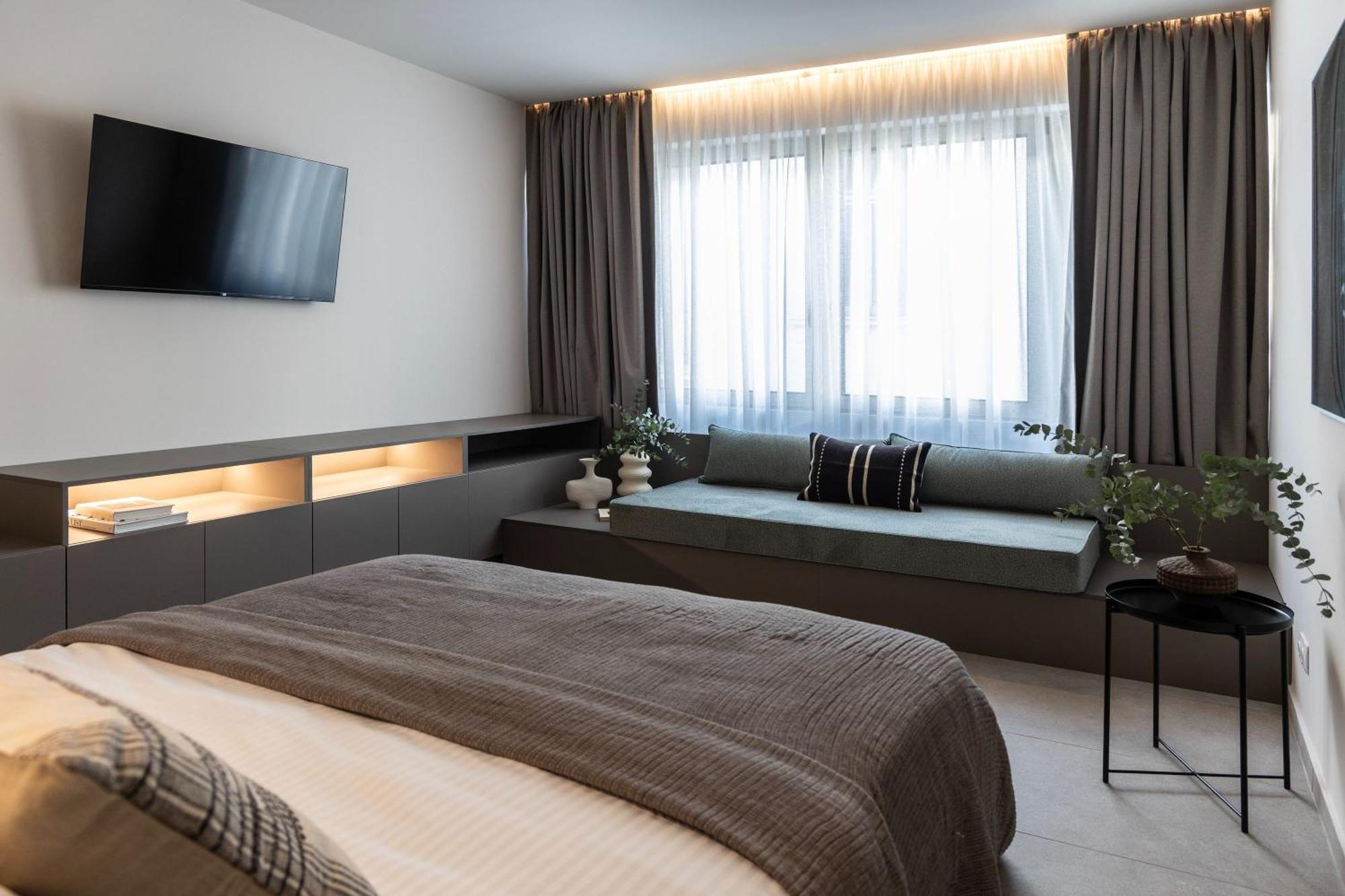 Celestial Athens Suites At Praxitelous Exteriör bild