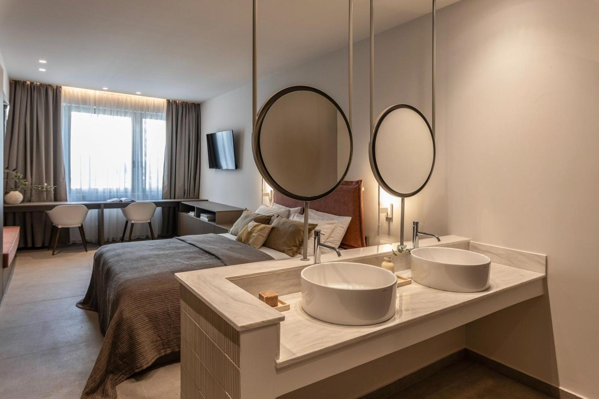 Celestial Athens Suites At Praxitelous Exteriör bild