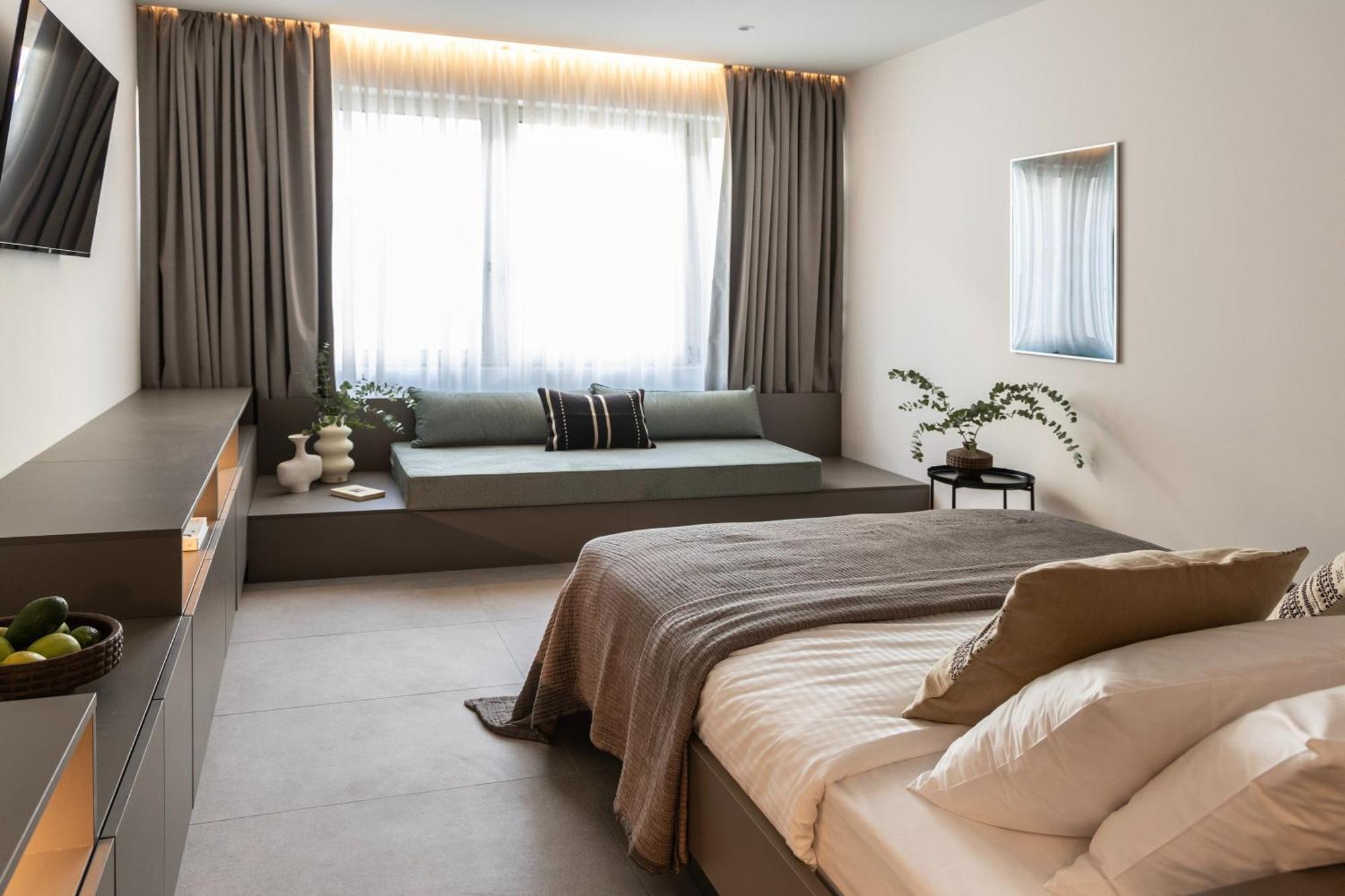 Celestial Athens Suites At Praxitelous Exteriör bild