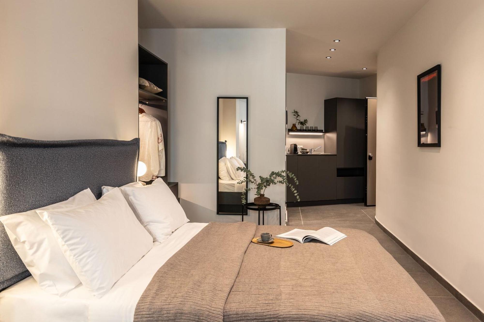 Celestial Athens Suites At Praxitelous Exteriör bild